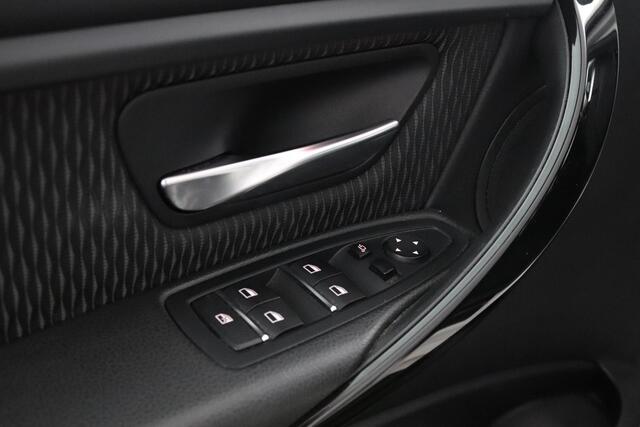 BMW 3-SERIE Touring 320i High Executive | 184 PK | Automaat | Stoelverwarming | Trekhaak | Elektrische Achterklep |