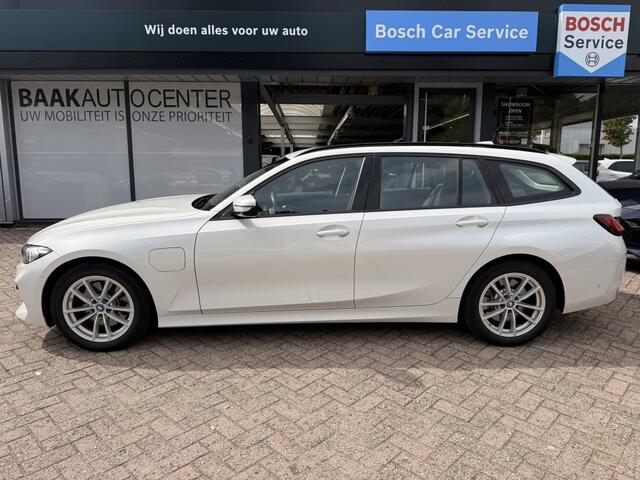 BMW 3-SERIE 320e
