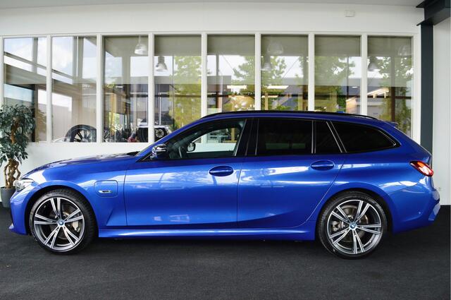 BMW 3-SERIE Touring 330e Hybride M-Sportedition | M-Stoelen !