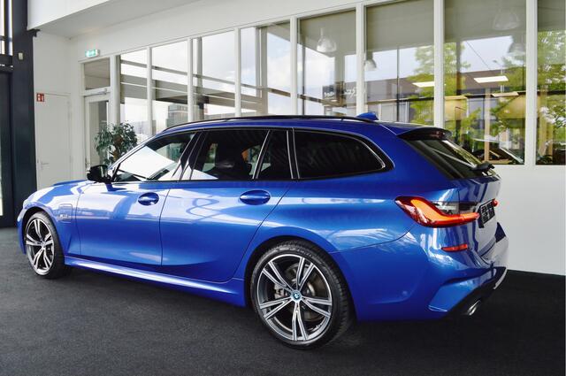BMW 3-SERIE Touring 330e Hybride M-Sportedition | M-Stoelen !