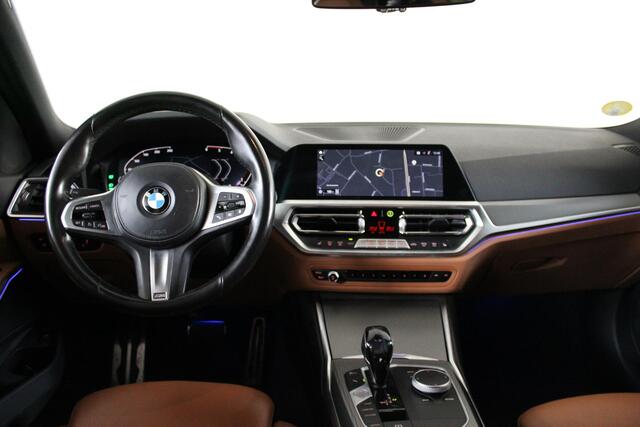 BMW 3-SERIE Touring 318d Touring M-Sport Laser - Leder - M-Sport