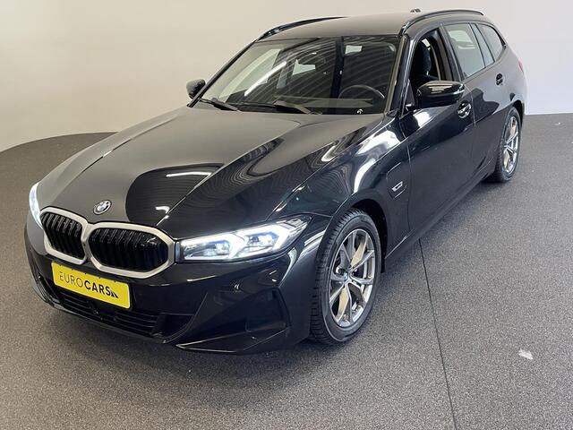 BMW 3-SERIE Touring 320e Climate control Adaptive cruise control Parkeersensoren Navigatie LED Apple Carplay/ Android Auto