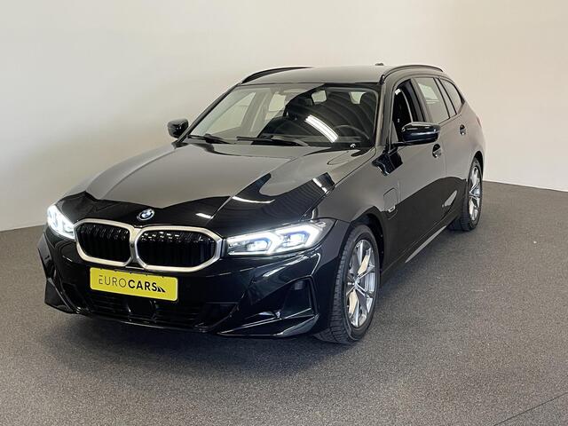 BMW 3-SERIE Touring 320e Climate control Adaptive cruise control Parkeersensoren Navigatie LED Apple Carplay/ Android Auto