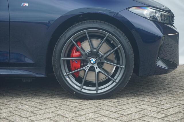BMW 3-SERIE Touring 330e | M Sportpakket Pro | Comfort Pack | M Performance velgen | Comfort Access |