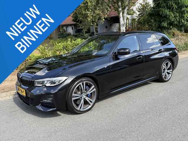 BMW 3-SERIE 330i Touring M-Sport 258PK ACCoPanooTrekhaakoLaser