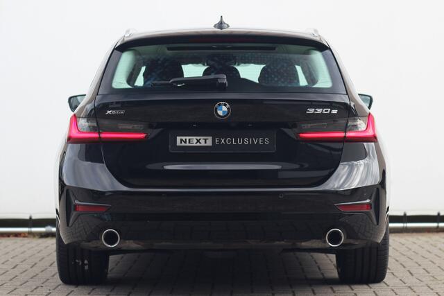 BMW 3-SERIE Touring 330e xDrive | Pano | Trekhaak | Camera