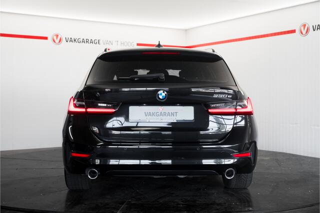 BMW 3-SERIE Touring 330e Business Edition Plus