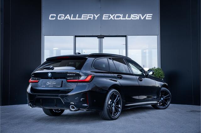 BMW 3-SERIE Touring 330e xDrive - M Sport | Panorama | H&K | Memory | 360 Camera | HUD