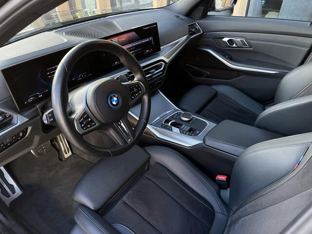 BMW 3-SERIE 330e xDrive Touring | Facelift | M-sport | Led | Trekhaak |