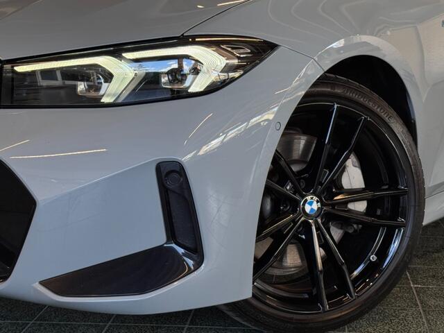 BMW 3-SERIE 330i M-Sport Trekhaak Camera LED Harman Kardon 19''