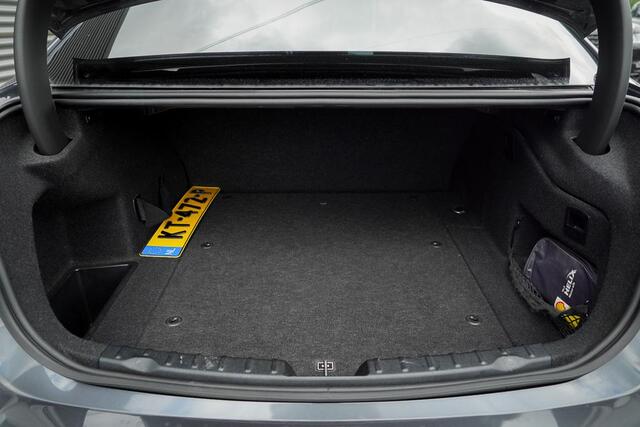 BMW 3-SERIE 330e Centennial Executive / M-Sport / Navi / LED