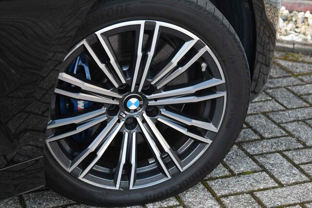 BMW 3-SERIE Touring 330e M-Sport Pano HUD El-zetels laser-LED Camera