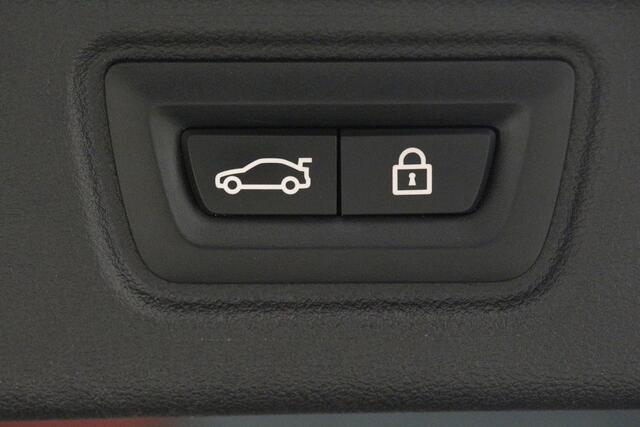 BMW 3-SERIE Touring 330e xDrive M-Sport | Camera | Hifi | Curved Display |