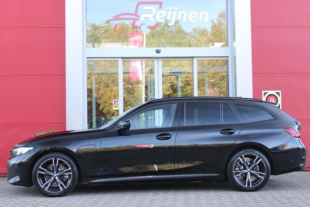 BMW 3-SERIE Touring 320e 205PK M-SPORT | PANORAMISCH SCHUIF/KANTEL DAK | M-SPORT PAKKET INTERIEUR/EXTERIEUR | SFEER VERLICHTING | ELEKTRISCH BEDIENBARE VOORSTOELEN MET GEHEUGEN OP DE BESTUURDERSSTOEL | STOEL VERWARMING | HEAD UP DISPLAY | CRUISE CONTROL | NAVIGATIE |