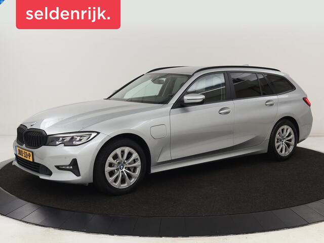 BMW 3-SERIE Touring 330e | Keyless | Full LED | Carplay | Navigatie | Leder | Camera | LMV 17 inch | Cruise control | Getint glas | Stoelverwarming