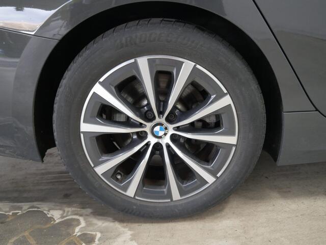 BMW 3-SERIE 330e Touring | Harman Kardon | Head-Up | Active Cruise Controle | Laser | Stoelverwarming | Individual Metallic