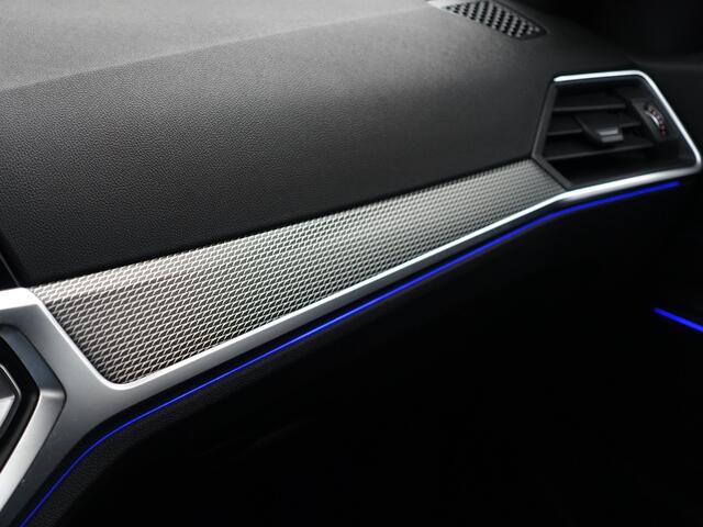 BMW 3-SERIE 320i M Sport Aut- NAP 11dkm, Carplay, Android auto, Sfeerverlichting, Xenon Led, Virtual Cockpit
