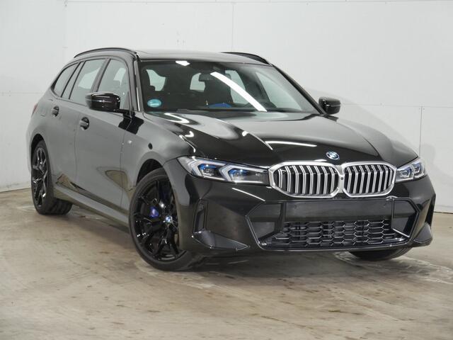 BMW 3-SERIE Touring 330e M-Sport | Panorama | Trekhaak | 19" | Driving Ass. | 360 Cam | Memory Stoel