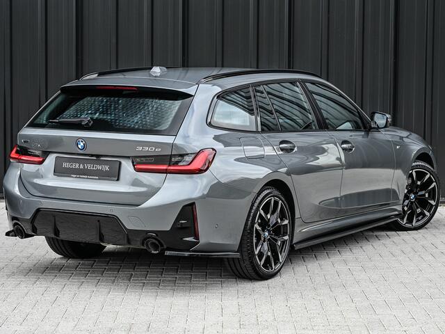 BMW 3-SERIE Touring 330e xDrive M-SPORT | FACELIFT | ACCU 19,5 kWh | ACTIVE CRUISE | ELEKTR. TREKHAAK | HIFI AUDIO | SHADOW LINE | CAMERA | FULL-LED | STUUR- EN STOELVERWARMING