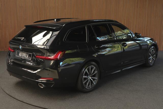 BMW 3-SERIE Touring 320i HUD Matrix LED ACC Elektr. trekhaak Elektr. achterklep Leer Navi Camera Climate (3-zone) Sportstoelen PDC LM velgen BTW auto