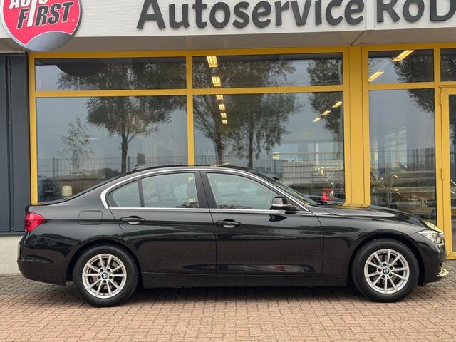 BMW 3-SERIE 318i Executive Automaat