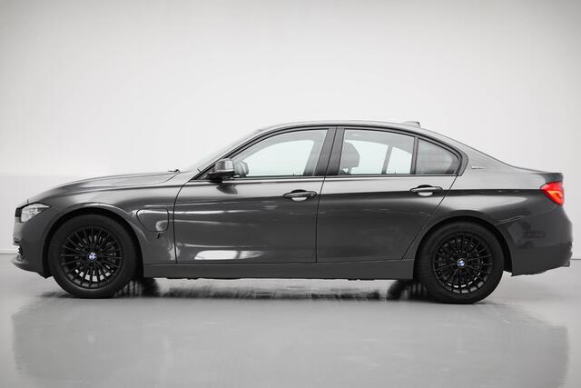 BMW 3-SERIE 330e iPerformance Sport |Schuifdak|Leder|HUD|Navi|