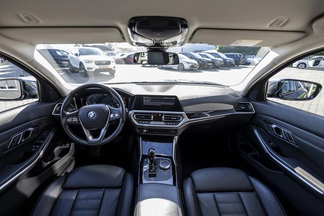BMW 3-SERIE Touring 320e Business Edition Plus | Leder | Camera
