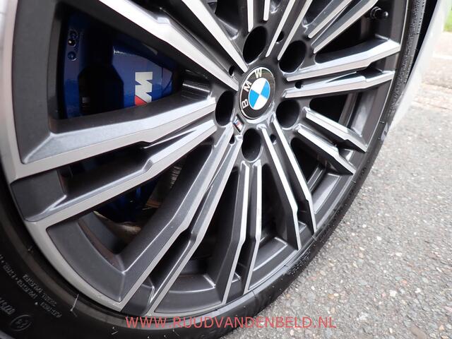 BMW 3-SERIE Touring 330e M-PAKKET SHADOWLINE SPORTLEER/SFEERVERLICHTING
