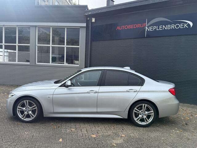 BMW 3-SERIE 318i M Sport | 2016 | NL-auto | 128.000 km | Dealer onderhouden | 140pk