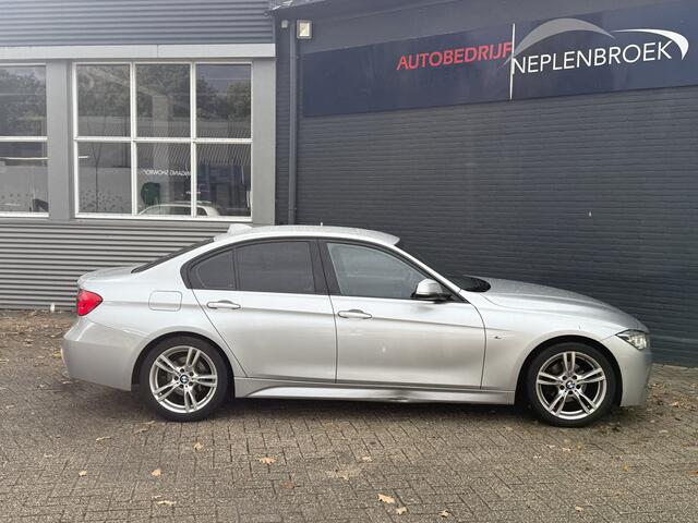 BMW 3-SERIE 318i M Sport | 2016 | NL-auto | 128.000 km | Dealer onderhouden | 140pk
