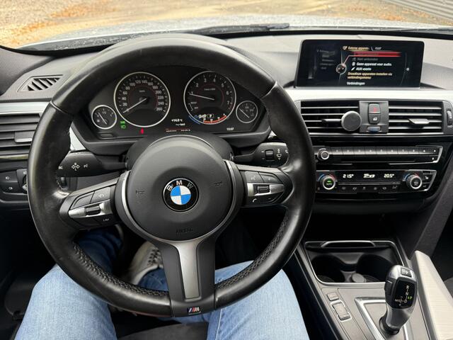 BMW 3-SERIE 318i M Sport | 2016 | NL-auto | 128.000 km | Dealer onderhouden | 140pk