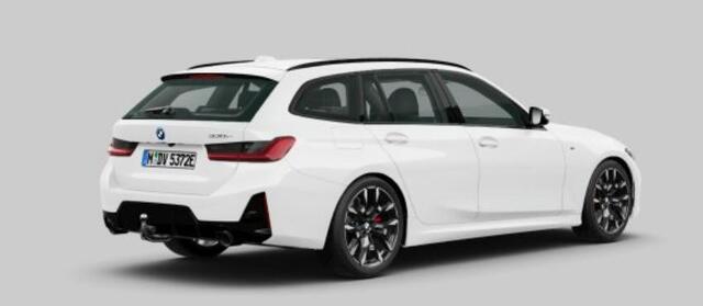 BMW 3-SERIE Touring 330e M Sport Pro - Trekhaak - Panoramadak - Parking/Driving Assistant - Elektrisch verstelbare/verwarmde stoelen - Hifi - Comfort Access - Ambiance verlichting - Sportstoelen -