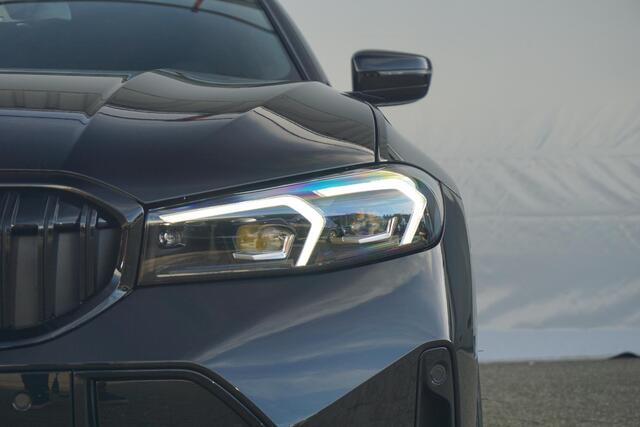 BMW 3-SERIE Touring 330e M Sport Pro | Trekhaak / Harman Kardon / Elektrische Stoelen met geheugen / Comfort Access