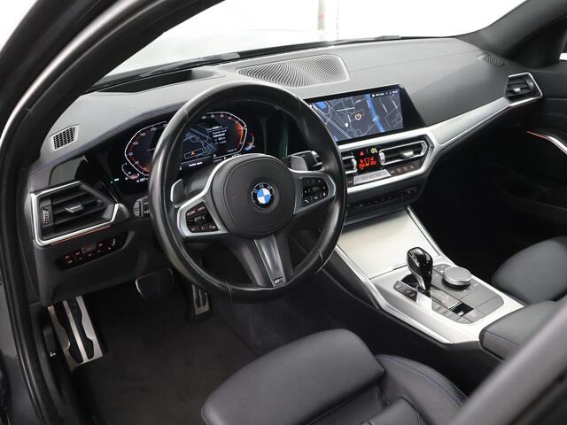 BMW 3-SERIE 320i Business Edition M-Sport Plus | Trekhaak | Leder | Parkeercamera | Head-Up | Stoelverwarming | Keyless Go |