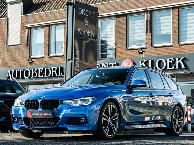 BMW 3-SERIE Touring 318i High Executive M-Sport ORG NL PANO HARMAN KARDON HUD CAMERA ELEK TREKHAAK BOMVOL!!!