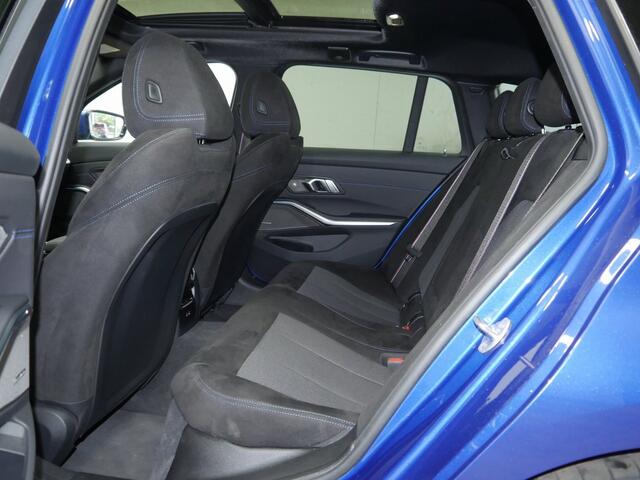 BMW 3-SERIE Touring 330e xDrive M-Sport Pro | 19" | Panorama | Harman Kardon | CoPilot | Trekhaak