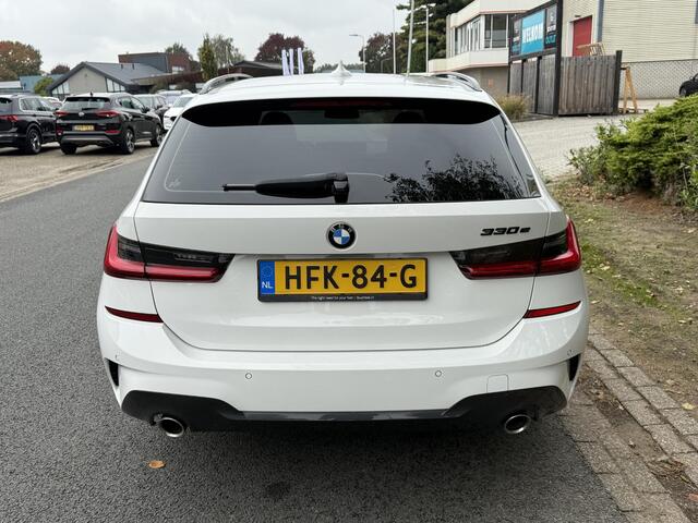 BMW 3-SERIE Touring 330e M-Sport 292PK TrekhaakoLeder
