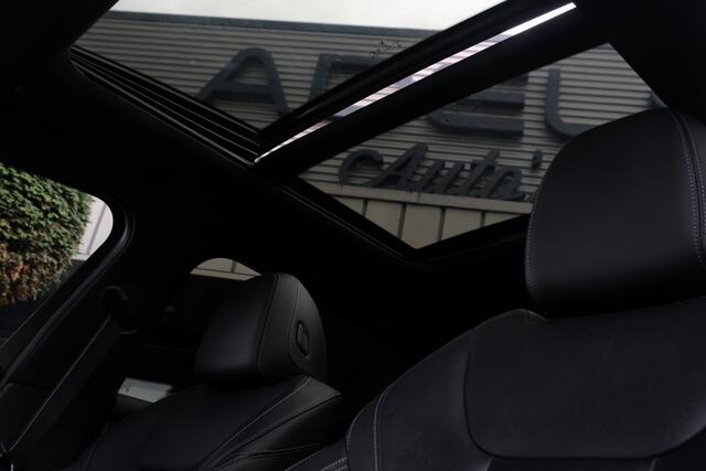 BMW 3-SERIE Touring 330e M Sport Shadow HUD LASERLED PANODAK TREKHAAK CARBON Gratis onderhoud T/M 2027