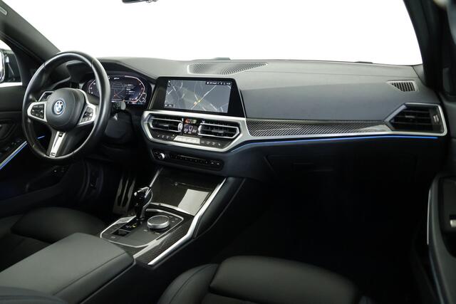 BMW 3-SERIE Touring 330e xDrive M-Sport Panorama / Opendak / ACC / Cam / Carbon / CarPlay