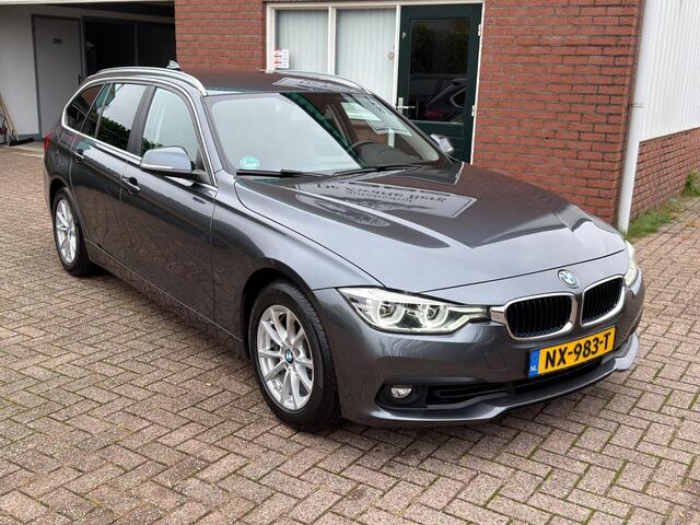BMW 3-SERIE Touring 318i Executive