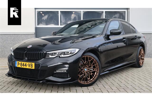 BMW 3-SERIE M-Sport 19inch / SOH91% / Glazen dak / HiFi / 50 Jahre / Camera / M Performance