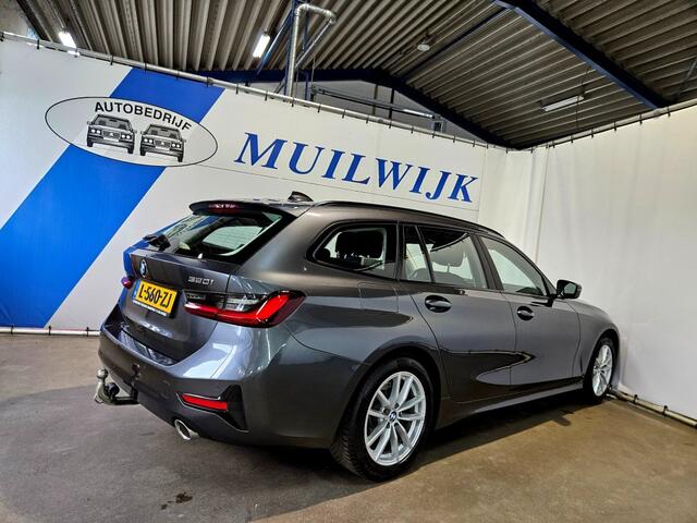BMW 3-SERIE Touring 320i Business Edition / Trekhaak / Full LED / NL Auto