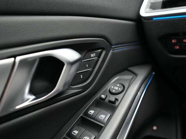 BMW 3-SERIE 330e M Sport Plug In Hybrid 293pk Dealer O.H PHEV | Schuifdak | Camera | M Sport | Blis | Alcantara Sportstoelen Memory & Verwarmd | Navigatie | Cruise Control | M Sportstuur | Sfeerverlichting | Virtual | DAB |