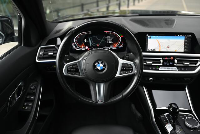 BMW 3-SERIE 318i Executive Sport Line Automaat / Sportstoelen / LED / Live Cockpit Professional / Stoelverwarming / Cruise Control