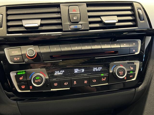 BMW 3-SERIE Touring 320i Edition M Sport Shadow High Executive | Navigatie | LM Velgen 19" | Elektrisch Glazen Panoramadak | Voorstoelen Verwarmd | Cruise Control | Lederen Bekleding | Airco |