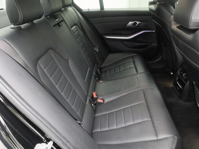 BMW 3-SERIE 330e M-Sport | SHADOW | CAMERA | LEDER