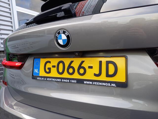 BMW 3-SERIE Touring 330i Introduction High Executive Edition M-SPORT - 360 CAMERA - PANO - VIRTUAL COCKPIT - LEER - NL AUTO