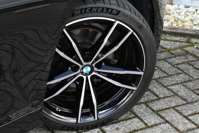 BMW 3-SERIE Touring 320i 184pk M-Sport Pano ACC Trekh HUD Laser El-zetels HiFi