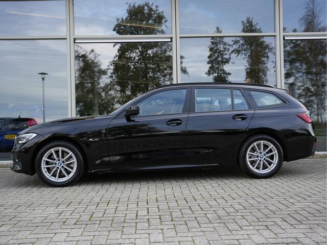 BMW 3-SERIE Touring 320e Business Edition Plus | Navigatie | SOH 91% | Laserlicht | Keyless
