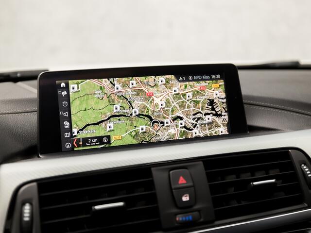 BMW 3-SERIE 320i M Sport High Executive 184Pk Automaat (SCHUIFDAK, M PAKKET, GROOT NAVI, DEALER ONDERHOUDEN, HEAD-UP DISPLAY, LEDER, STOELVERWARMING, SPORT AUTOMAAT, GROOTLICHTASSISTENT, NIEUWSTAAT)